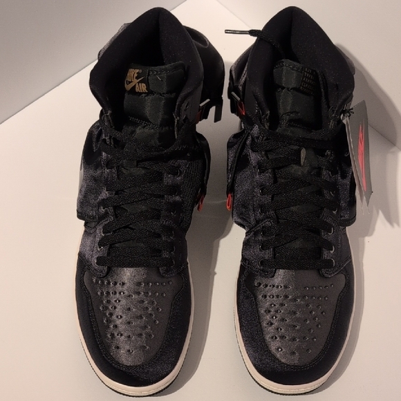 Air Jordan 1 Utility High Stash Black On Black - Picture 9 of 16